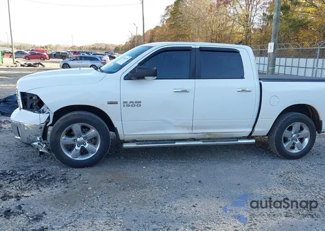 2016 Ram 1500 Big Horn z USA, uszkodzony, nr VIN 1C6RR7LT7GS111680